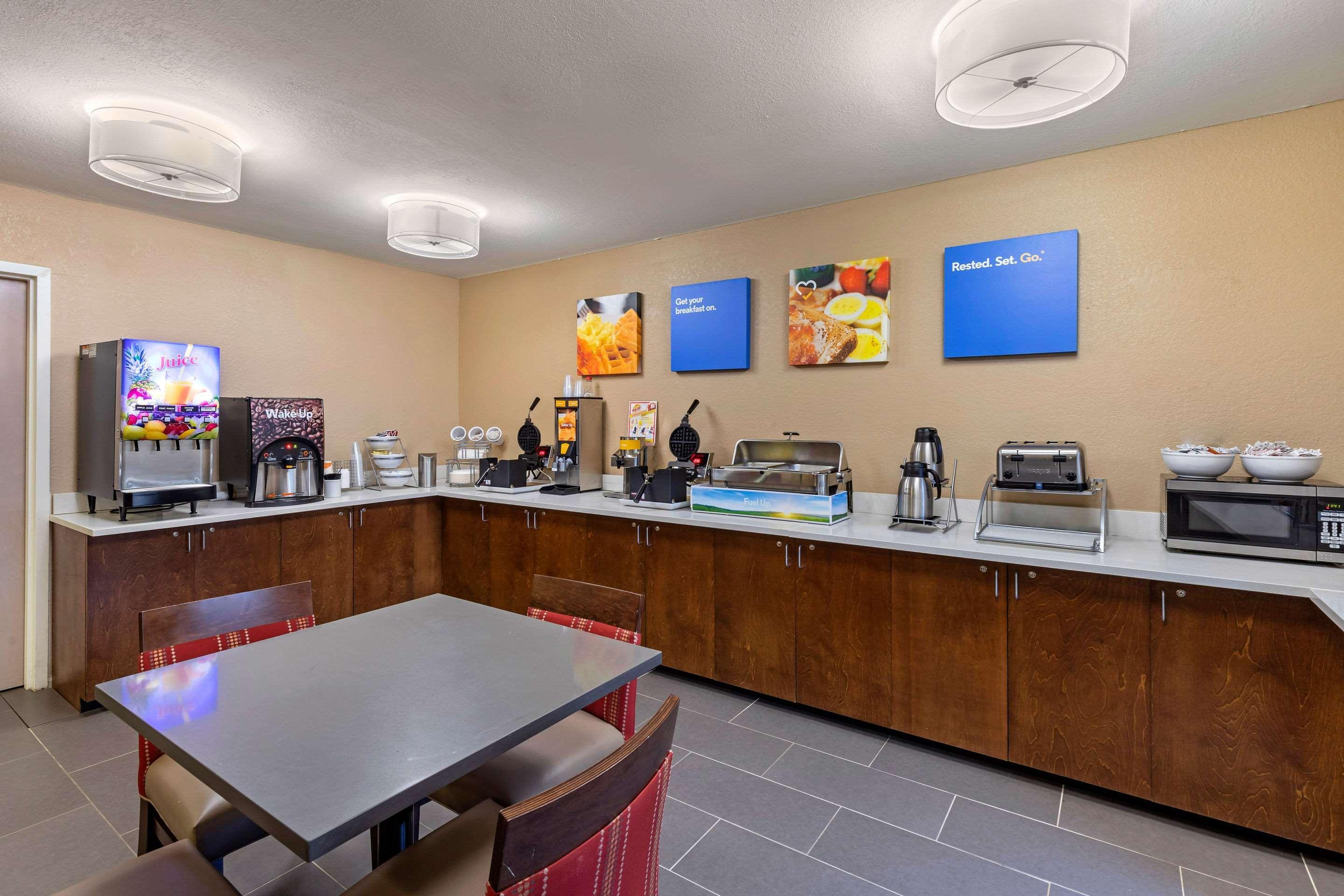 Comfort Inn N Myrtle Beach Barefoot Landing North Myrtle Beach Exterior foto